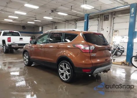 2017 Ford Escape Titanium из США, поврежденный, VIN 1FMCU9J95HUA33532
